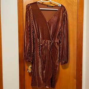 Brown / Burnt Orange Velvet Long Sleeve Dress